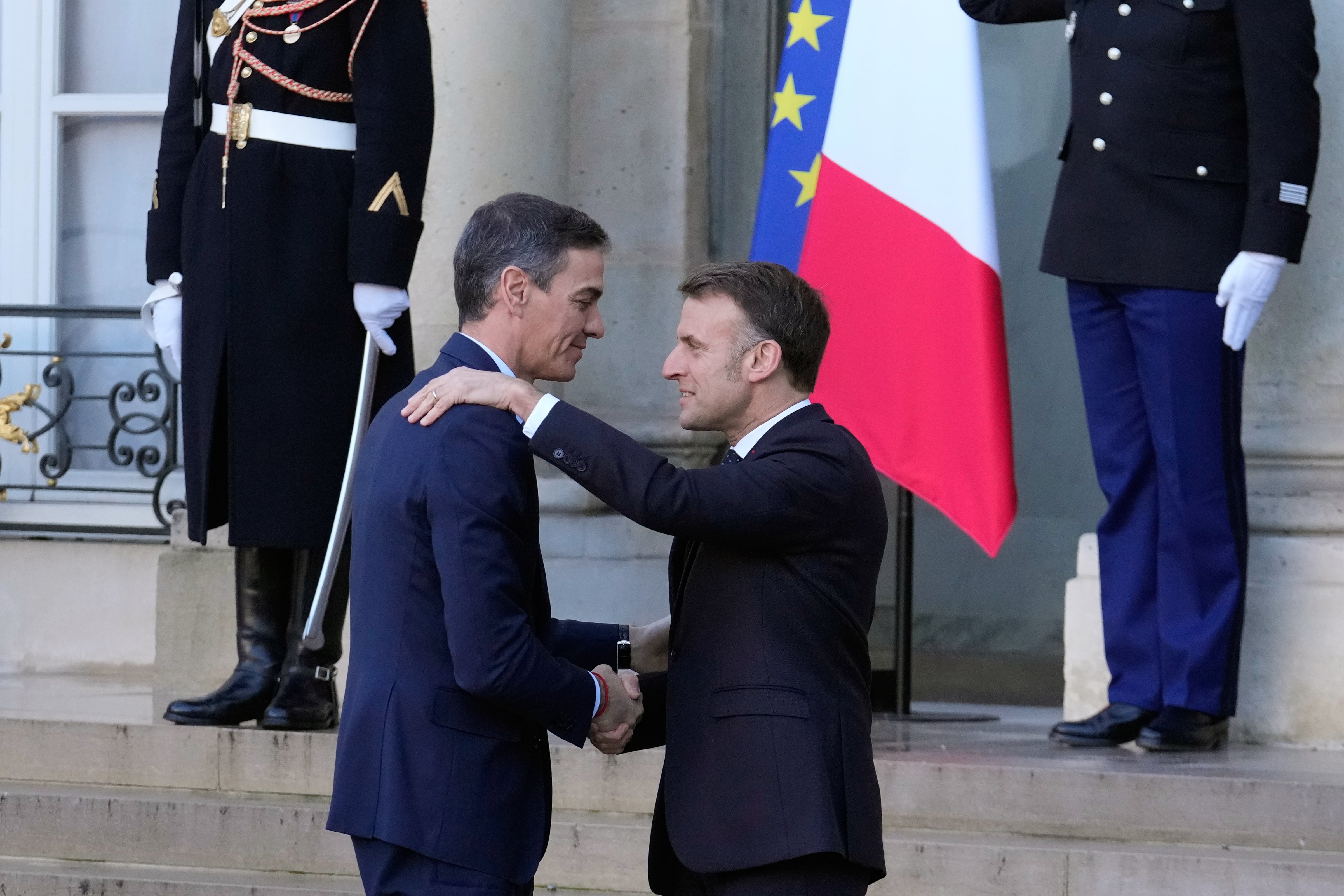 Hipotecar la amistad con Francia