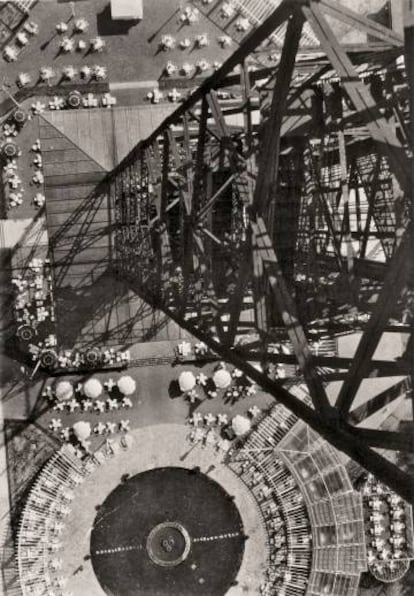 Vista desde la torre de radio, Berlín, 1926-28