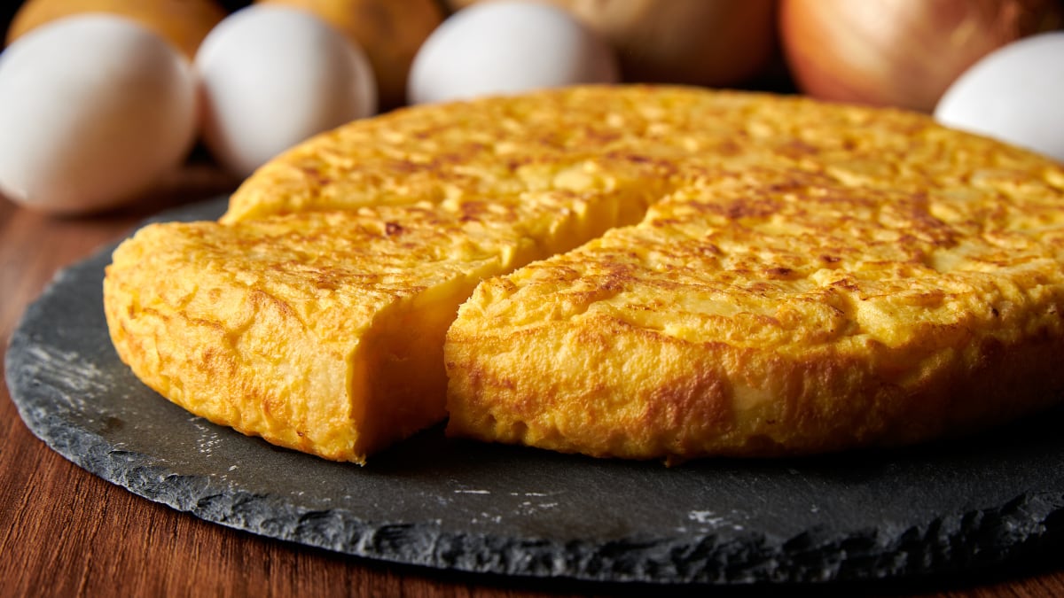 Esta sartén doble evita que la tortilla de patata se rompa al darle la vuelta