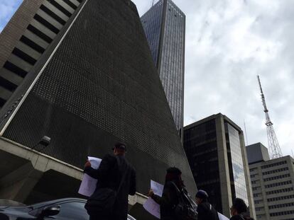 Protesto na avenida Paulista, no dia 13 de maio.