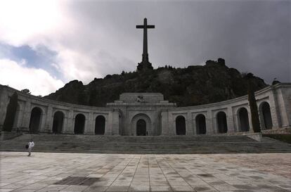 Entrada a la basílica del Valle de los Caídos.