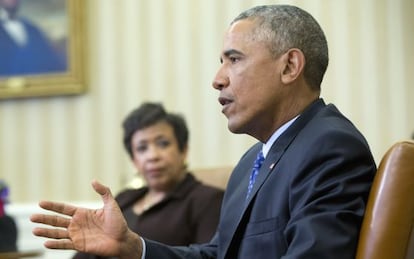 Obama y su fiscal general, Loretta Lynch en el Despacho Oval