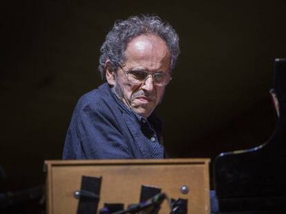 Pascal Comelade durante su concierto en la Mercè, este domingo.