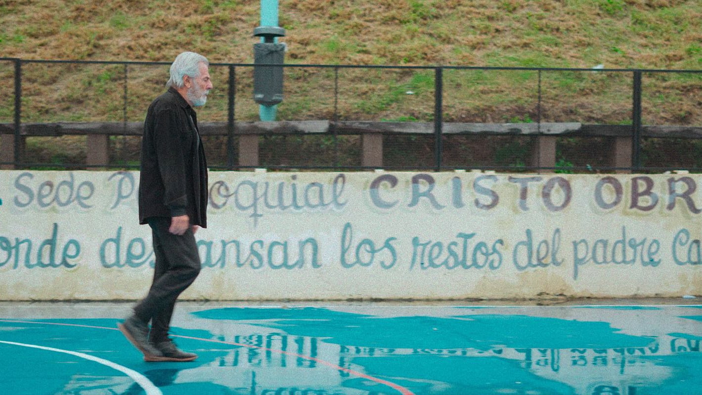 La vida del padre Mugica, el sacerdote asesinado que marcó al Papa Francisco, salta a la gran pantalla