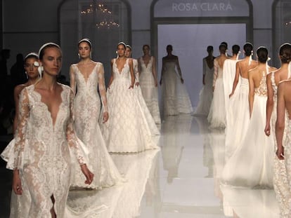 Desfile de Rosa Clará, el pasado martes en la Barcelona Bridal Fashion Week.