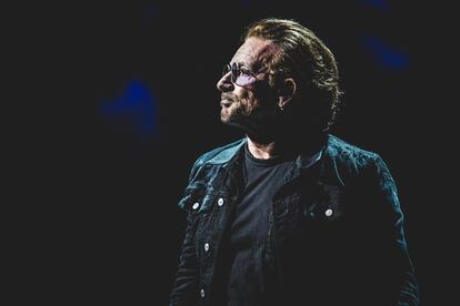 Bono durante un concierto de U2 en Milán, en octubre de 2018.