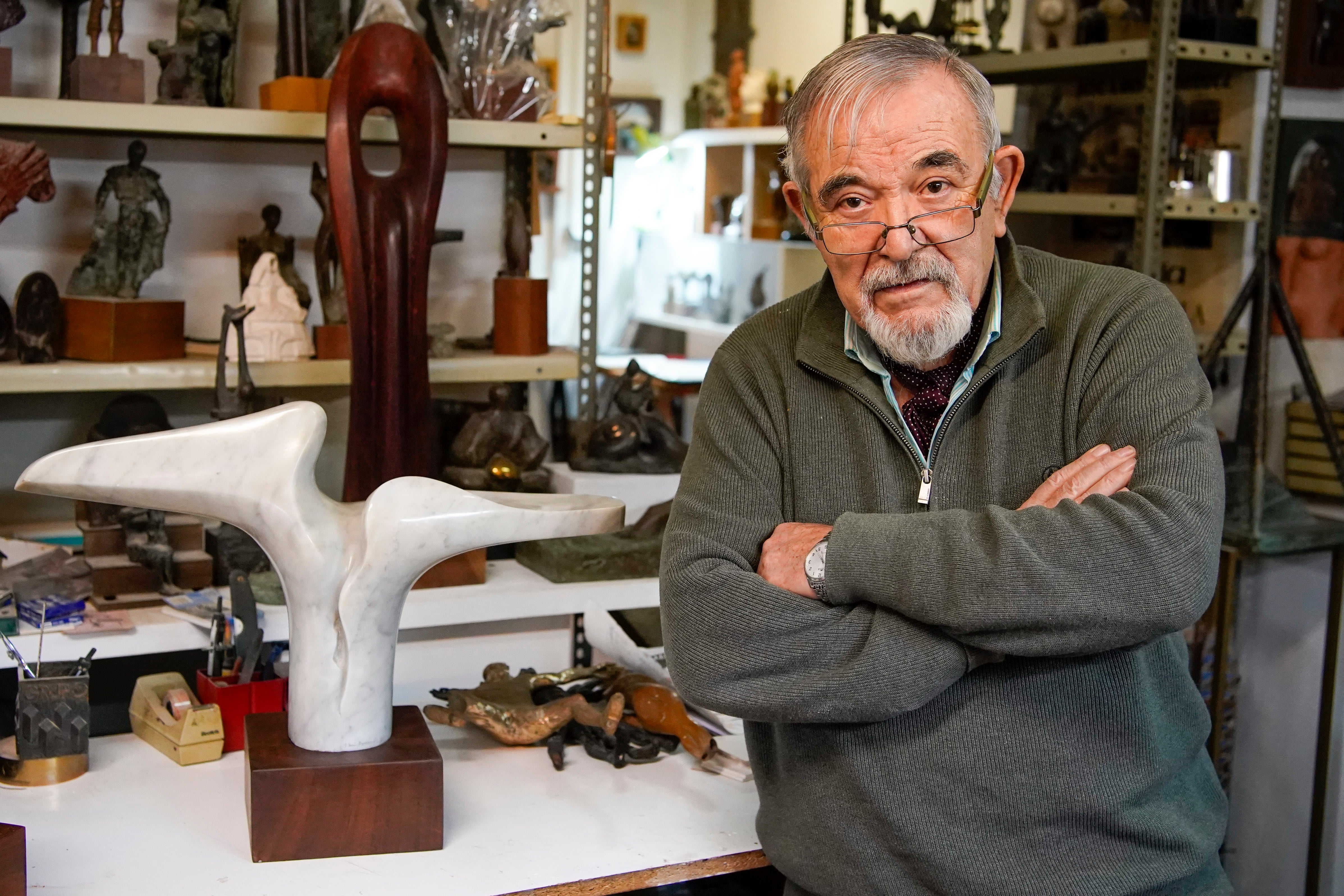 DVD1309 (09/03/2026) Jos Luis Fernndez, escultor y antiguo artesano de las figuras de los Goya en su taller en Madrid. ANDREA COMAS