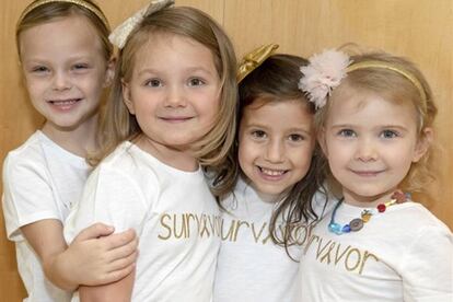 Desde la izquierda, McKinley Moore, Lauren Glynn, Chloe Grimes and Ava Luciano. Vía Johns Hopkins All Children's Hospital