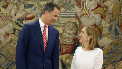 El rey Felipe VI recibe a la presidenta del Congreso este jueves en el  Palacio de la Zarzuela.