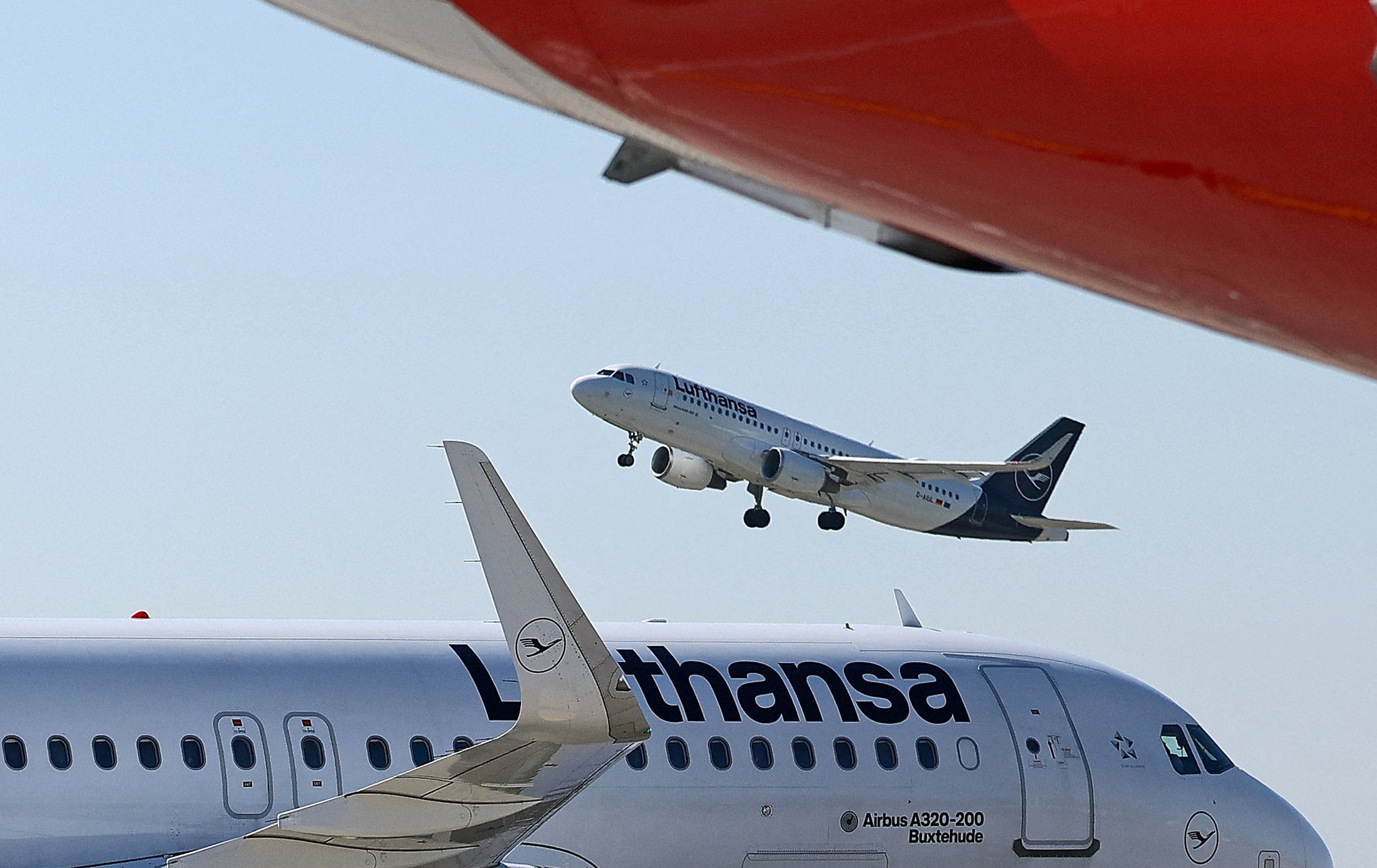 Lufthansa cancelará 20.000 vuelos este verano para ahorrar en costes por la subida del combustible