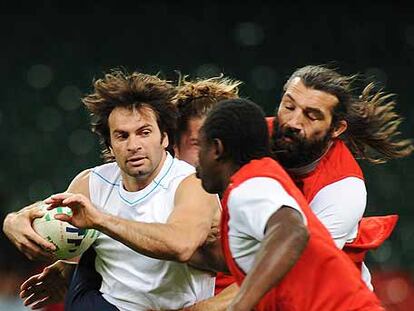 Varios jugadores franceses, durante el entrenamiento de ayer.