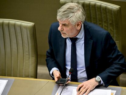 Filip Dewinter, durante una sesión plenaria del Parlamento belga en Bruselas, el 27 de marzo.