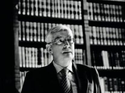 V&iacute;ctor Garc&iacute;a de la Concha, director de la Real Academia Espa&ntilde;ola