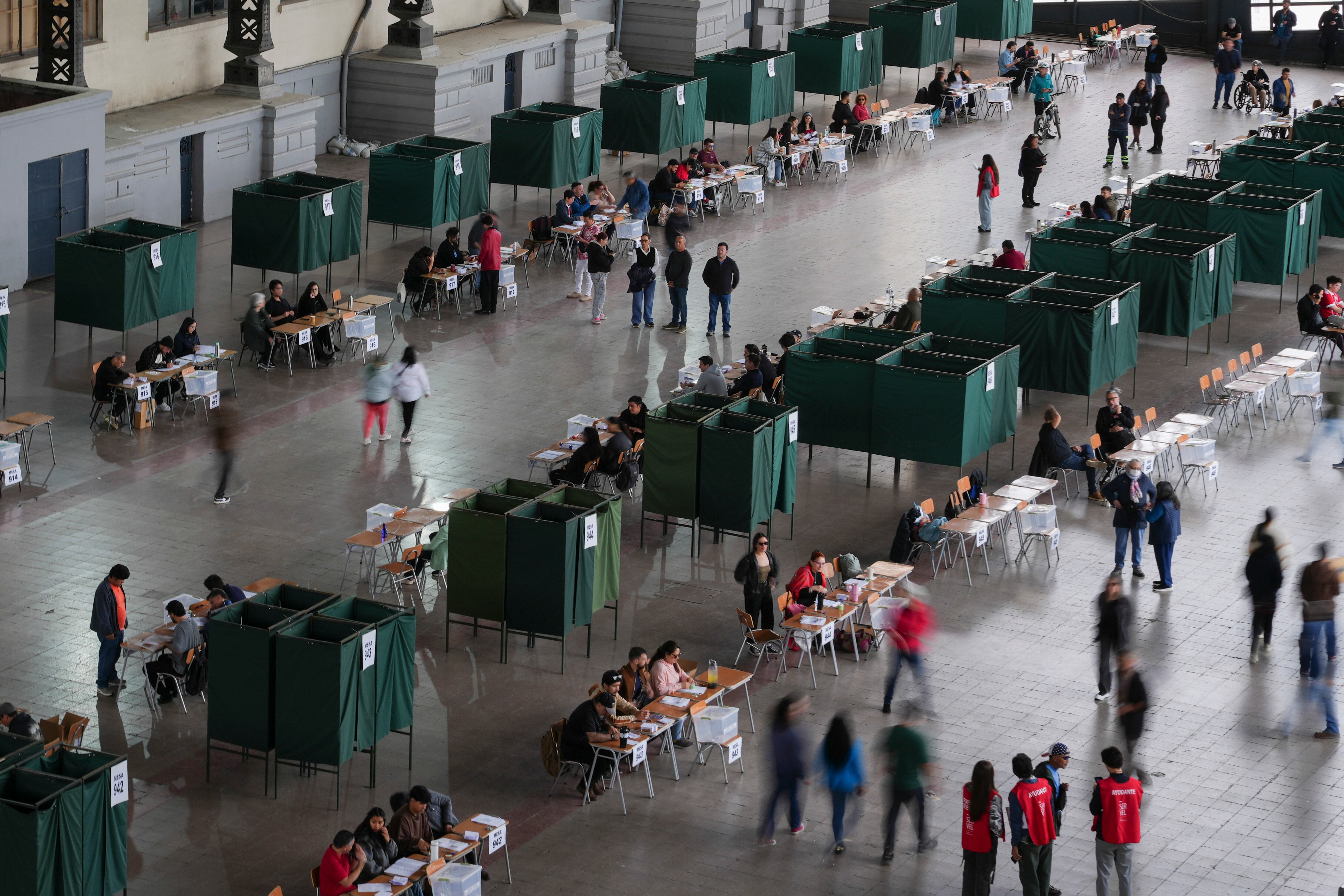 La segunda vuelta de las elecciones en Chile 2025, en imágenes
