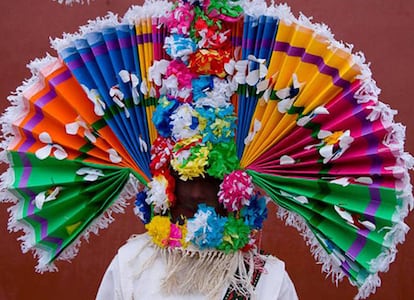 La máscara de un guirrio, personaje de Carnaval en Llamas de la Ribera, León.