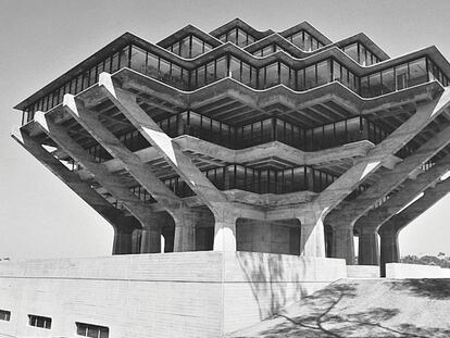 Biblioteca Geisel de la Universidad de California, San Diego (William Pereira, 1970).