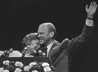 El presidente Gerald Ford acompañado de su esposa Betty.