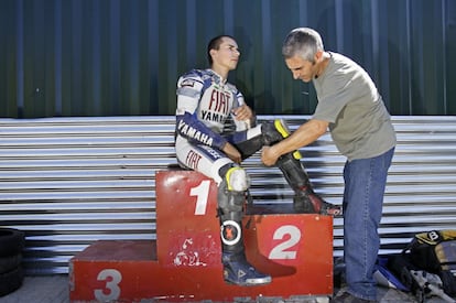 Lorenzo padre e hijo: Jorge y Chicho en el circuito en el que se entrenaba en Palma de Mallorca.