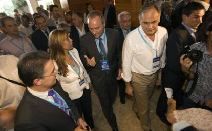 Serafín Castellano, Alicia Sánchez Camacho, Alberto Fabra y Esteban González Pons, en Gandia.