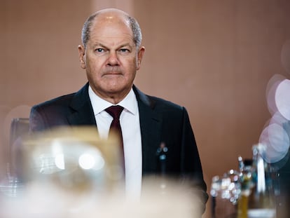 El canciller alemán Olaf Scholz, este miércoles durante la reunión semanal del gabinete, en Berlín.