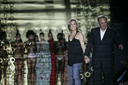 Andrés Sardá era enginyer tèxtil de formació i un dels grans noms de la moda. L’any 2015 va rebre el Premi Nacional de Disseny de Moda.