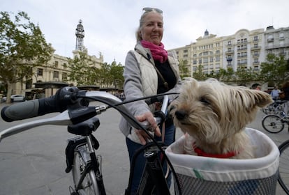 Cada vez más valencianos se desplazan a diario a dos pedales. El número de usuarios de la bicicleta crece desde hace años, según las estadísticas oficiales. 