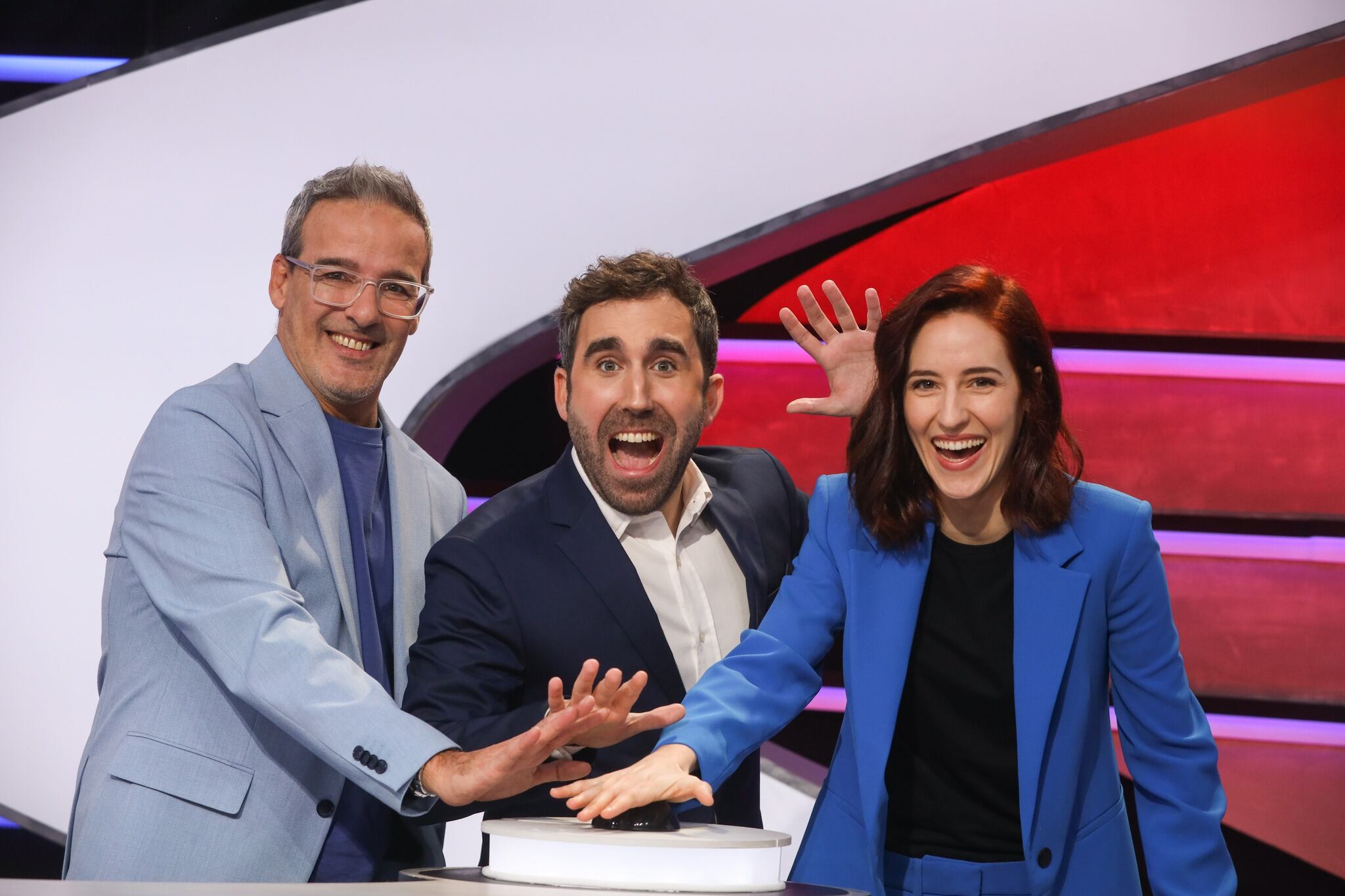 David Calle, Aitor Albizua y Elena Herraiz, expertos y presentador de 'Cifras y letras'.