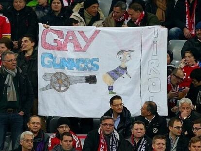 La pancarta homófoba exhibida en el Allianz Arena.