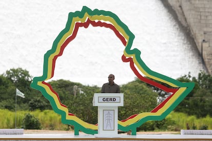 Abiy Ahmed, durante la inauguración de la megapresa este martes.