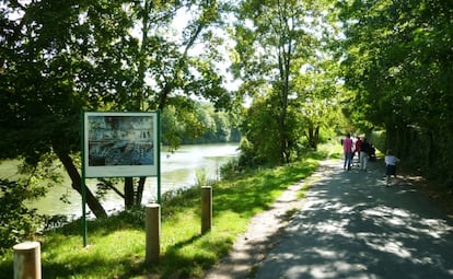 El punto en el que Monet puso el caballete para pintar 'Les bains de la Grenouillère'.