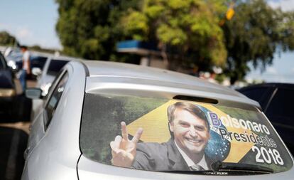 Propaganda para Jair Bolsonaro em carro de Boa Vista, Roraima. O deputado lidera as pesquisas de intenção de voto sem Lula.