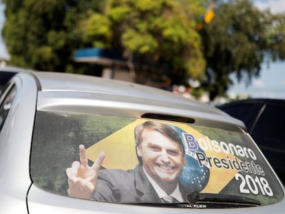 Propaganda para Jair Bolsonaro em carro de Boa Vista, Roraima. O deputado lidera as pesquisas de intenção de voto sem Lula.