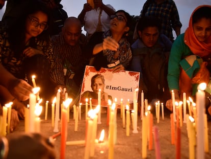 Vigilia por la muerte de la periodista Gauri Lankesh en Nueva Delhi (India) en septiembre de 2017.