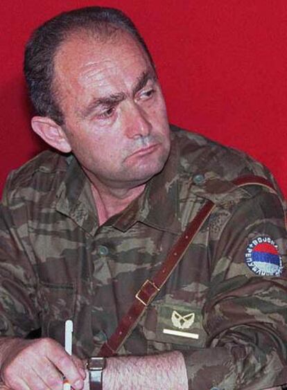 Zdravko Tolimir, en Sarajevo en 1996.