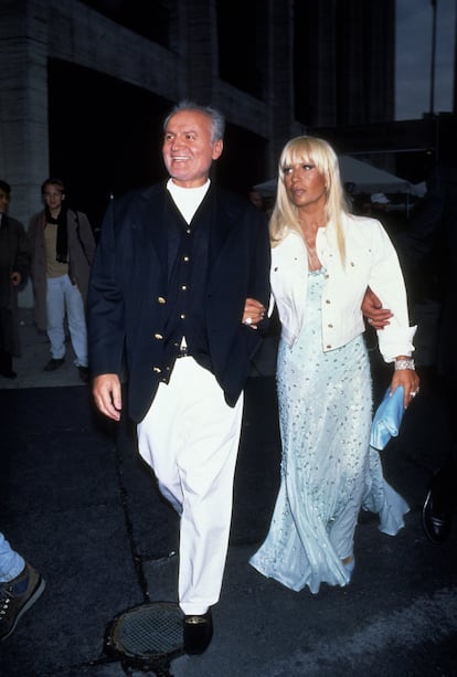 Gianni Versace y Donatella Versace en Nueva York en 1995.