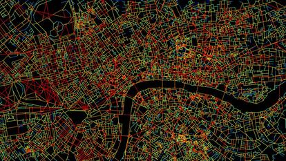 Mapa do centro de Londres. Em vermelho, as ruas com mais conexões, em azul, as mais isoladas.