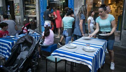 Una terrassa a la Boqueria.