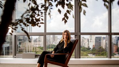 Karina Saade, jefa de la oficina de BlackRock en Brasil, el viernes pasado en su oficina en São Paulo.
