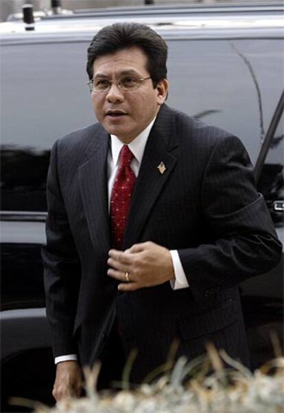 El fiscal general de EE UU, Alberto Gonzales, el pasado viernes en Washington.
