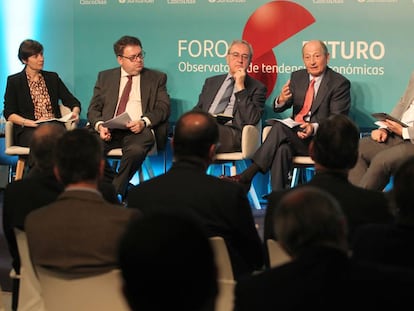 De izquierda a derecha, Cristina Manzano, Santiago Carbó, Francisco Pérez, Fernando Fernández y Antonio Cortina.