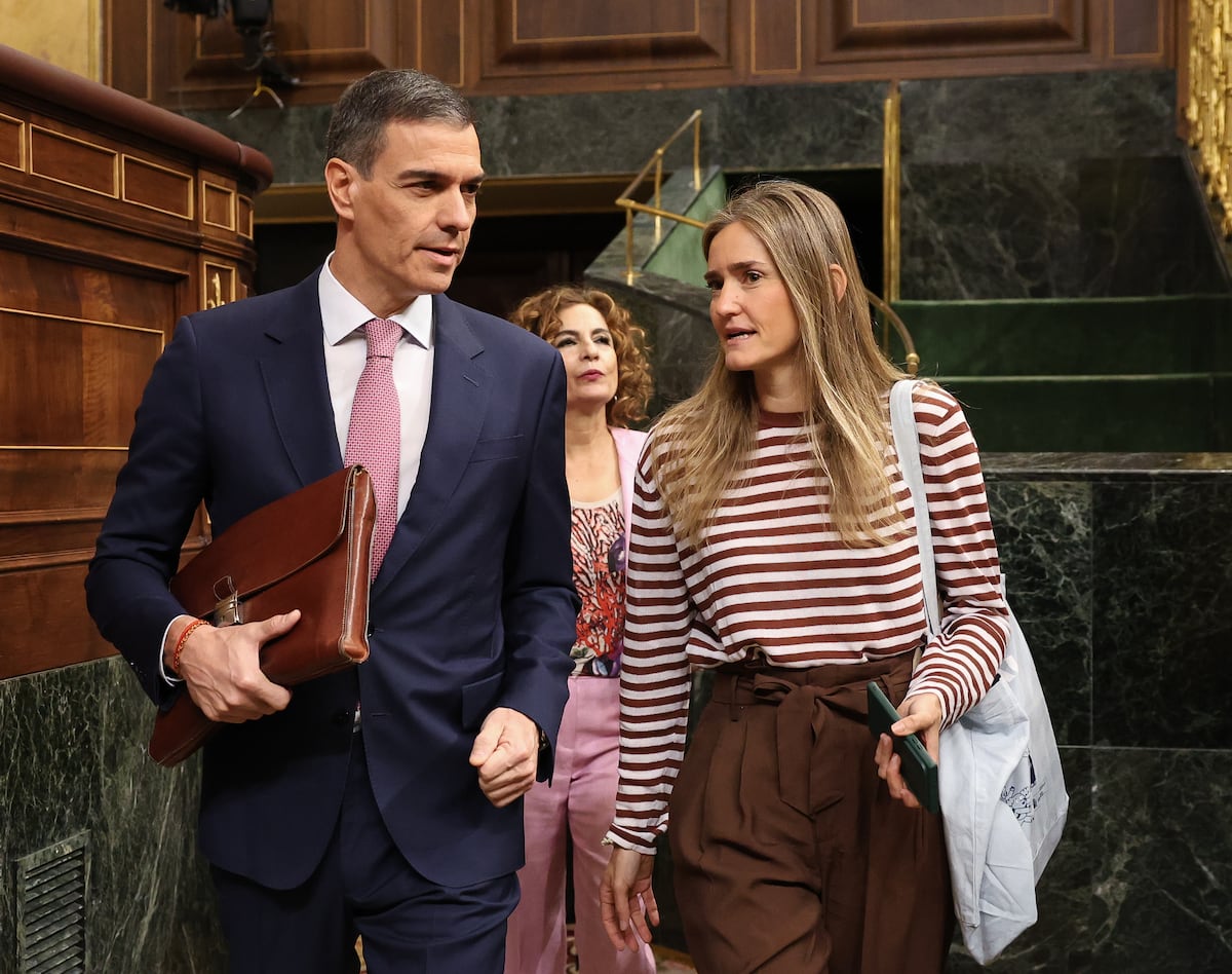 El Gobierno sitúa el inicio del apagón en tres pérdidas sucesivas de generación en Granada, Badajoz y Sevilla