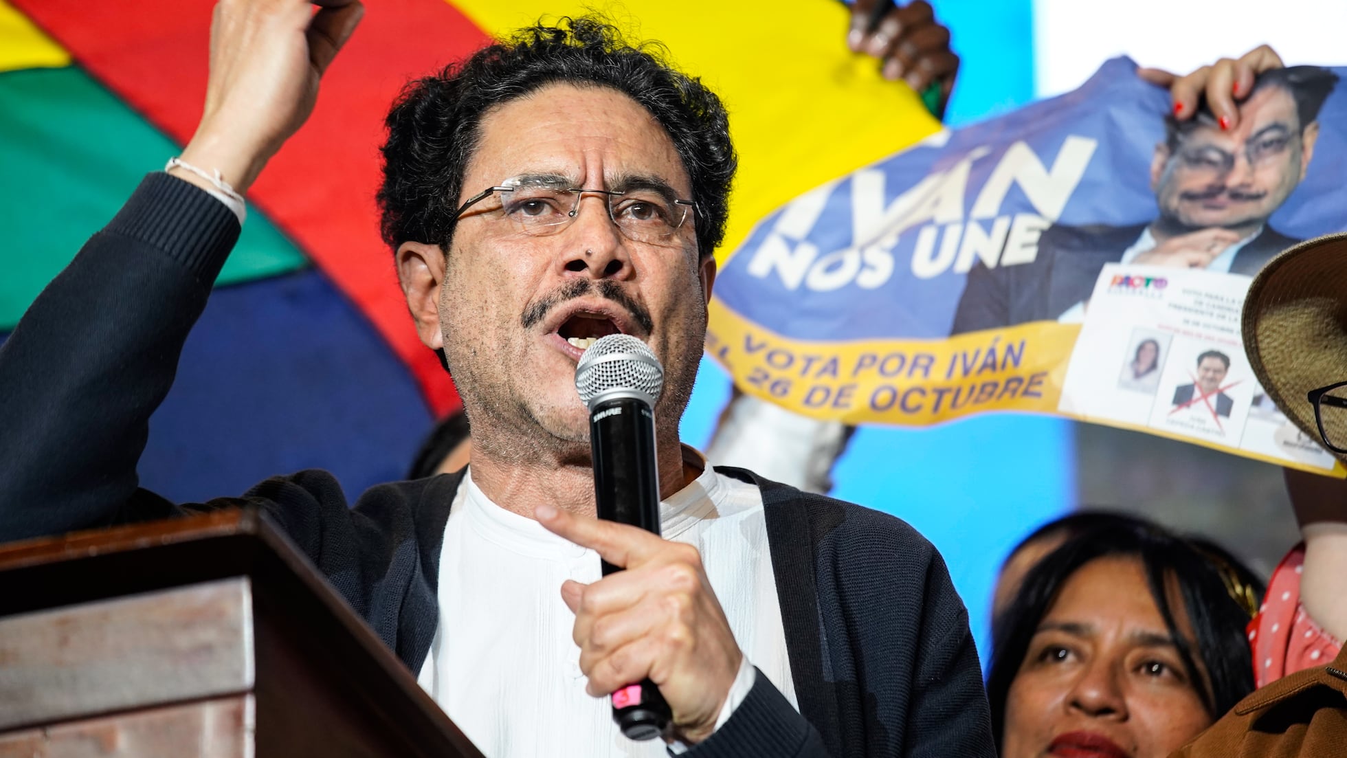 Iván Cepeda se consolida como líder de las encuestas electorales para la carrera presidencial en Colombia | EL PAÍS América Colombia