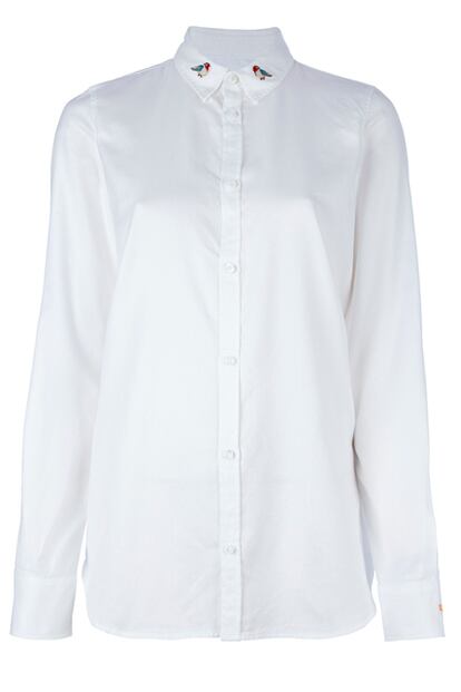 Camisa con aplicaciones metlicas en forma de pjaro en el cuello, de Dsquared 2 (360 euros)