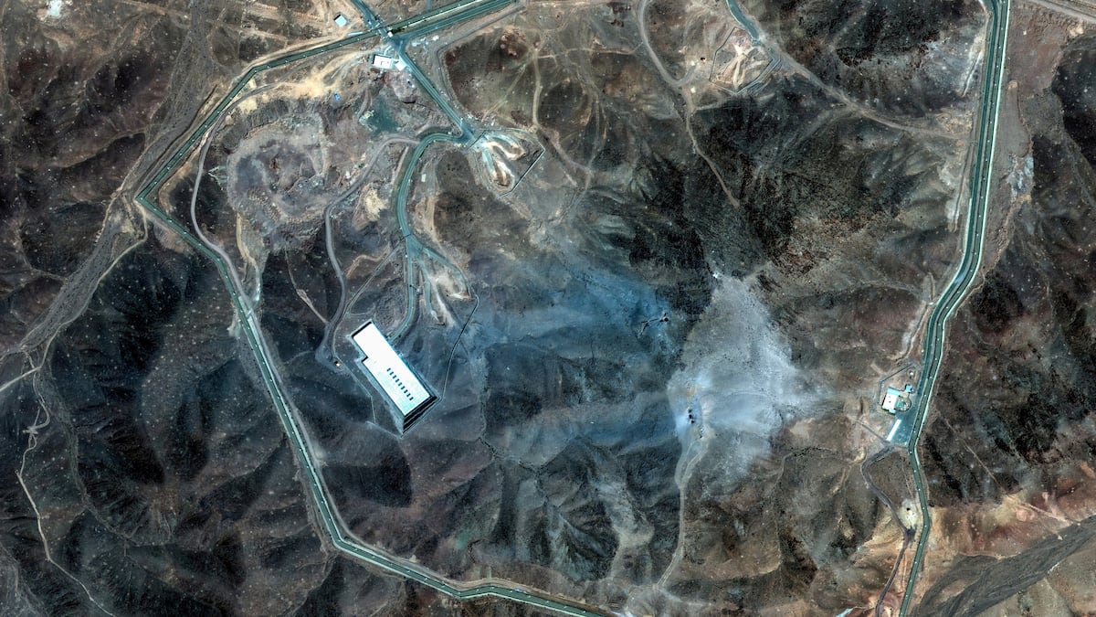 El bombardeo de Estados Unidos solo logró retrasar el programa nuclear iraní unos meses, según el Pentágono