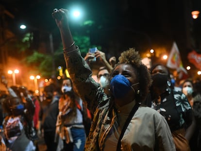 Um protesto contra o racismo no Rio de Janeiro em 13 de maio.