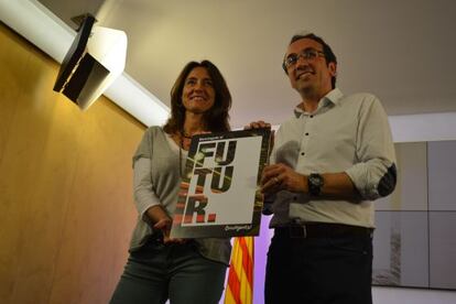 Merc&egrave; Conesa y Josep Rull, con el lema de campa&ntilde;a.