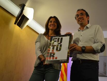Merc&egrave; Conesa y Josep Rull, con el lema de campa&ntilde;a.