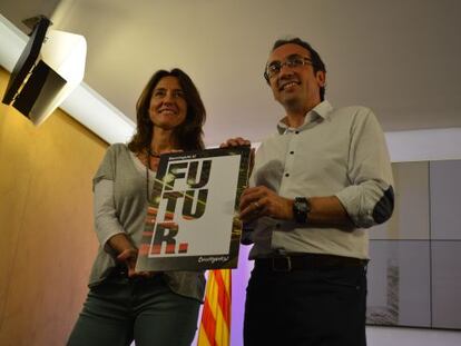 Merc&egrave; Conesa y Josep Rull, con el lema de campa&ntilde;a.