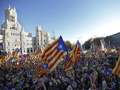 Aspecto de la manifestación independentista, a la altura de la Plaza de Cibeles, en Madrid, el 16 de marzo de 2019.