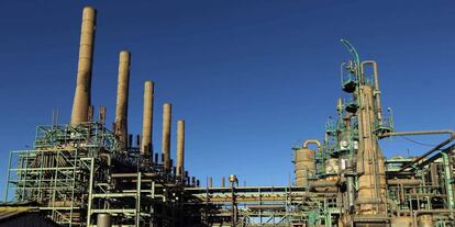 Refinería de petróleo en Libia